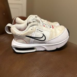 Toddler Nike Air Max. Size 6.
